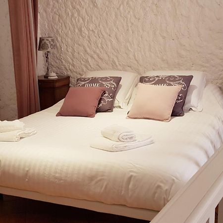 Les Chambres Du "Coup De Coeur De Sarlat" Sarlat-la-Canéda Quarto foto